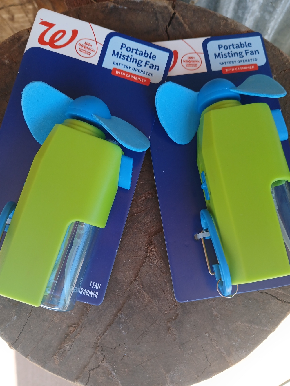NWT Walgreens Portable Handheld Misting Fans (Set of 2) โ Green/Blue